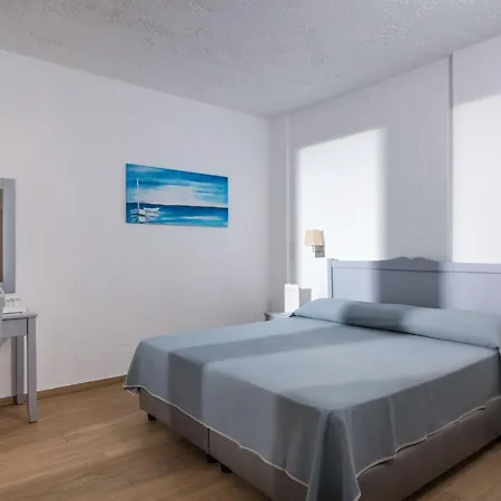 Hotell Village Hotel&bungalows 4*