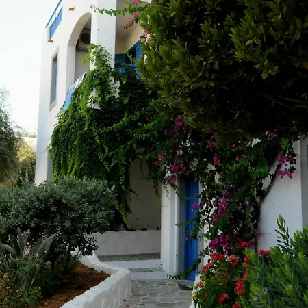 Hotell Village Hotel&bungalows 4*