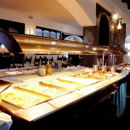 Village Hotel&bungalows Hotell