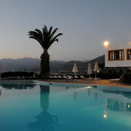 Village Hotel&bungalows Hotell 4*