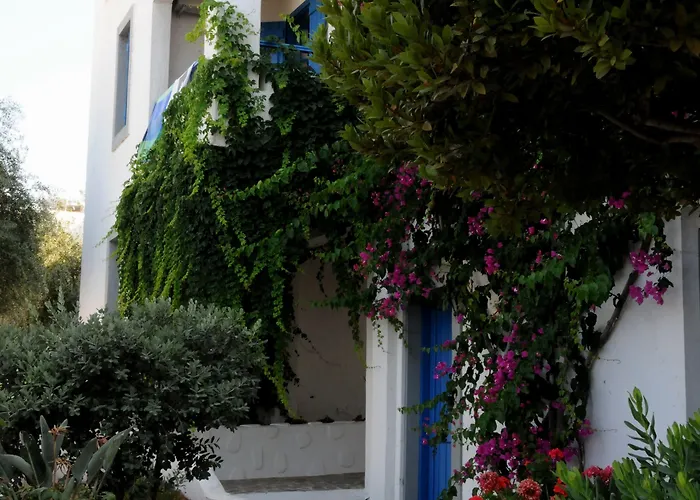 Hotell Village & Hersonissos (Crete)