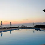 Hotel Village & 4*