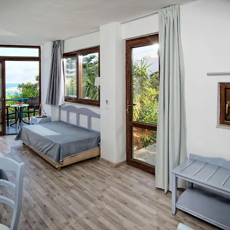 Village & 4* Hersonissos (Crete)