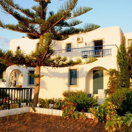 Hotel Village & Hersonissos (Crete)