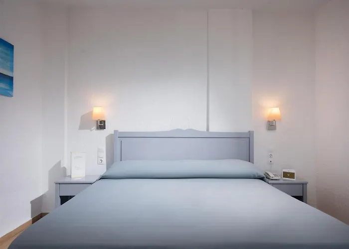 Village & 4* Hersonissos (Crete)