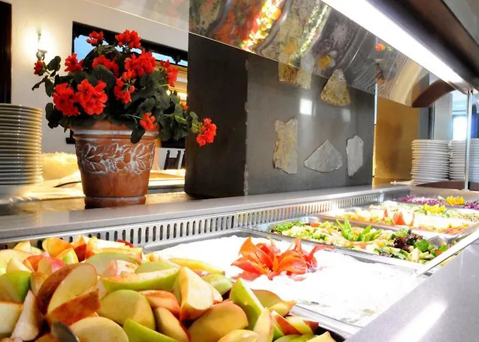 Ξενοδοχείο Village & Χερσόνησος