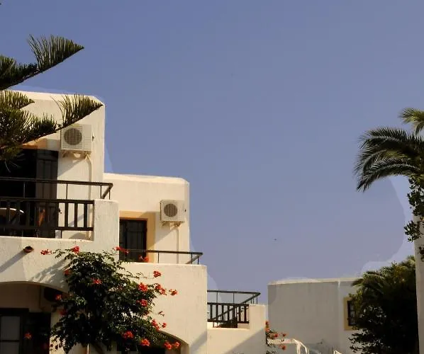 Village & 4* Χερσόνησος